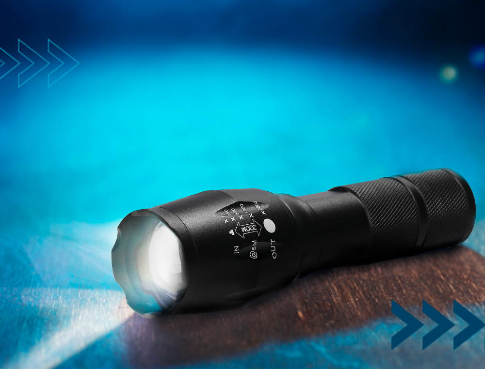 LANTERNA Q-CONNECT KF18748 INCLUI 3 PILHAS AAA