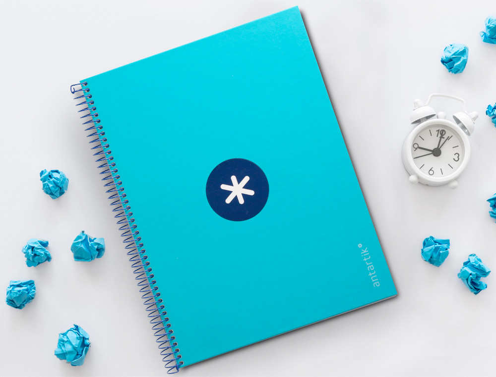 CADERNO ESPIRAL A4 MICRO ANTARTIK CAPA FORRADA 80F 90 GR QUADRICULA 5MM 1 BANDA 4 FUROS COR TURQUESA