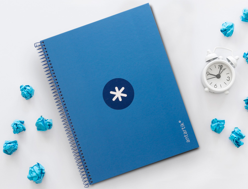 CADERNO ESPIRAL A4 MICRO ANTARTIK CAPA FORRADA 80F 90 GR HORIZONTAL 1 BANDA 4 FUROS COR AZUL ESCURO