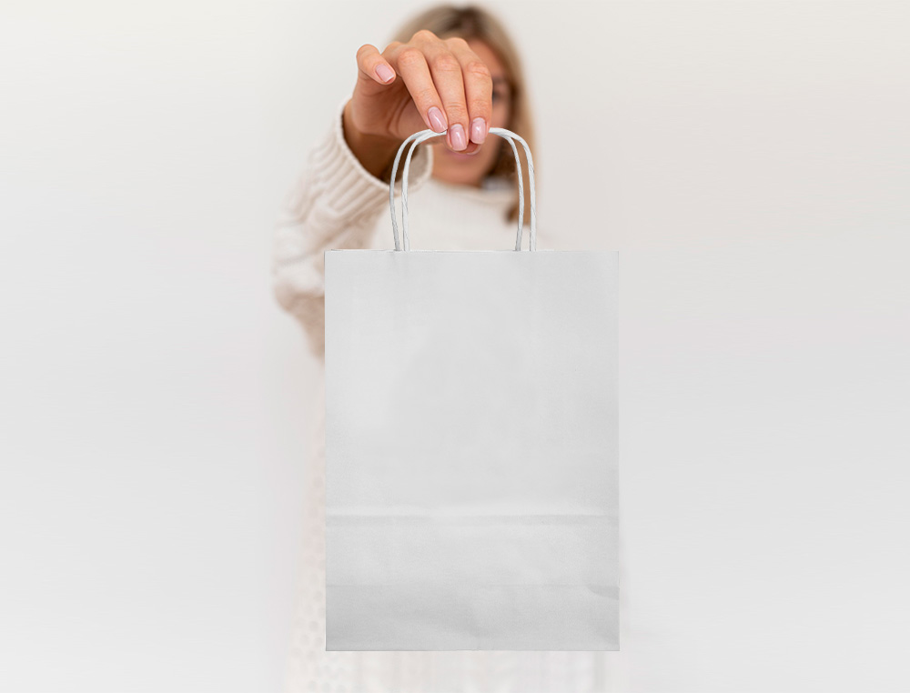 SACO DE PAPEL Q-CONNECT CELULOSE BRANCO M COM ASA TORCIDA 270X370X120 MM