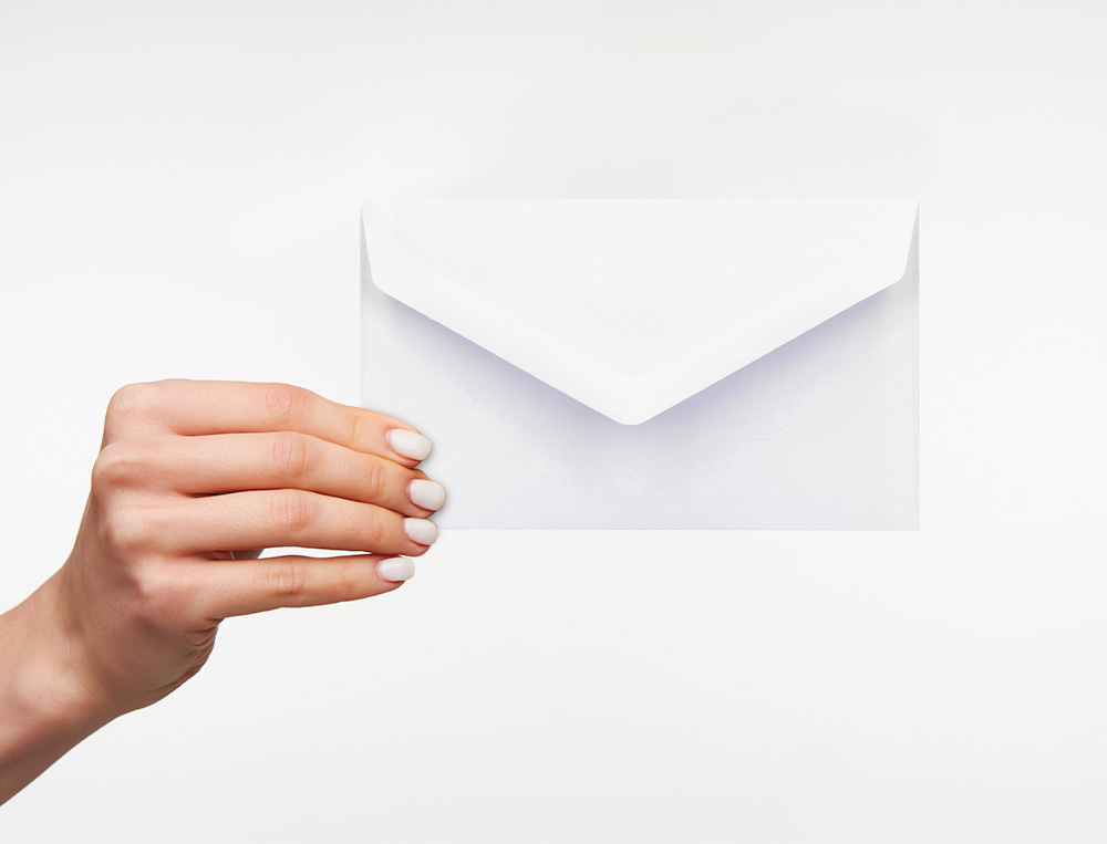 ENVELOPE LIDERPAPEL BRANCO COM FUNDO 95X162 MM ENGOMADO ABA EM BICO EMBALAGEM DE 25 UNIDADES