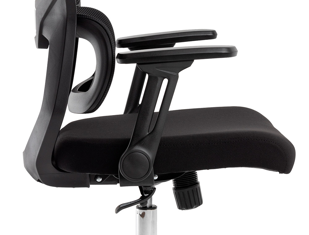 CADEIRA DE ESCRITORIO Q-CONNECT LUCCA MALHA BASE METAL ALT MAX 1090 MM LARG 700 MM PROF 650 MM RODAS PREMIUM COR PRETO