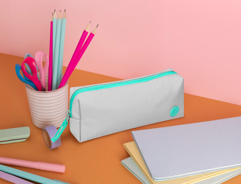ESTOJO ESCOLAR ANTARTIK 1 COMPARTIMENTO COMPLEMENTO DA MOCHILA TEENS COR CINZA 80X55X210 MM