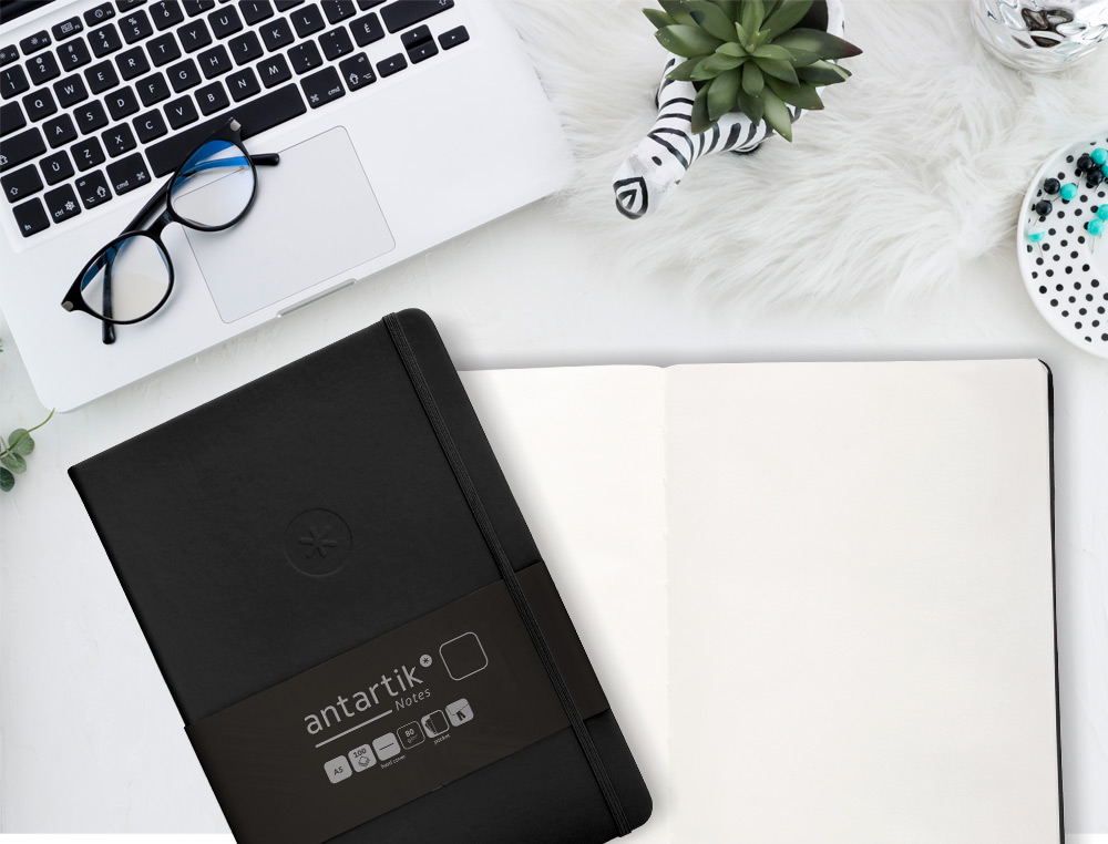 CADERNO COM ELASTICO ANTARTIK NOTES CAPA DURA A4 LISO PRETO 100 FOLHAS 80 GR FSC
