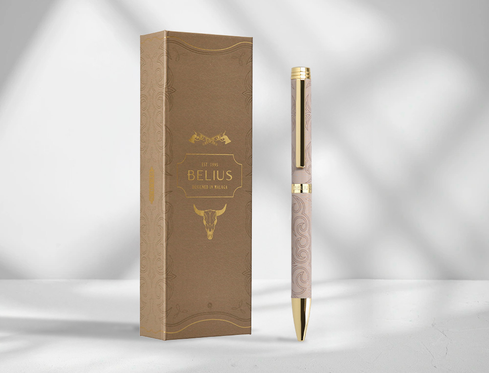 ESFEROGRAFICA BELIUS WILD WEST ALUMINIO COR BEGE DOURADO TINTA COR AZUL CAIXA DE DESIGN
