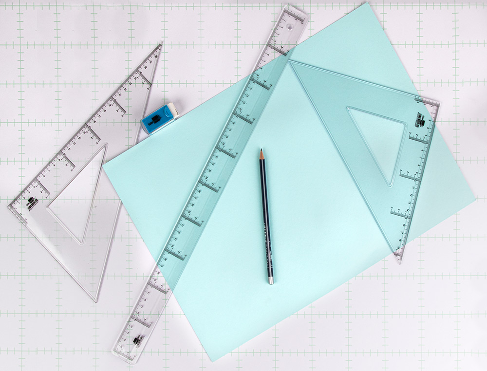 REGUA PLASTICO CRISTAL LIDERPAPEL TRANSPARENTE 60 CM